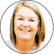 Beatrix_Janse_van_Vuuren-removebg-preview